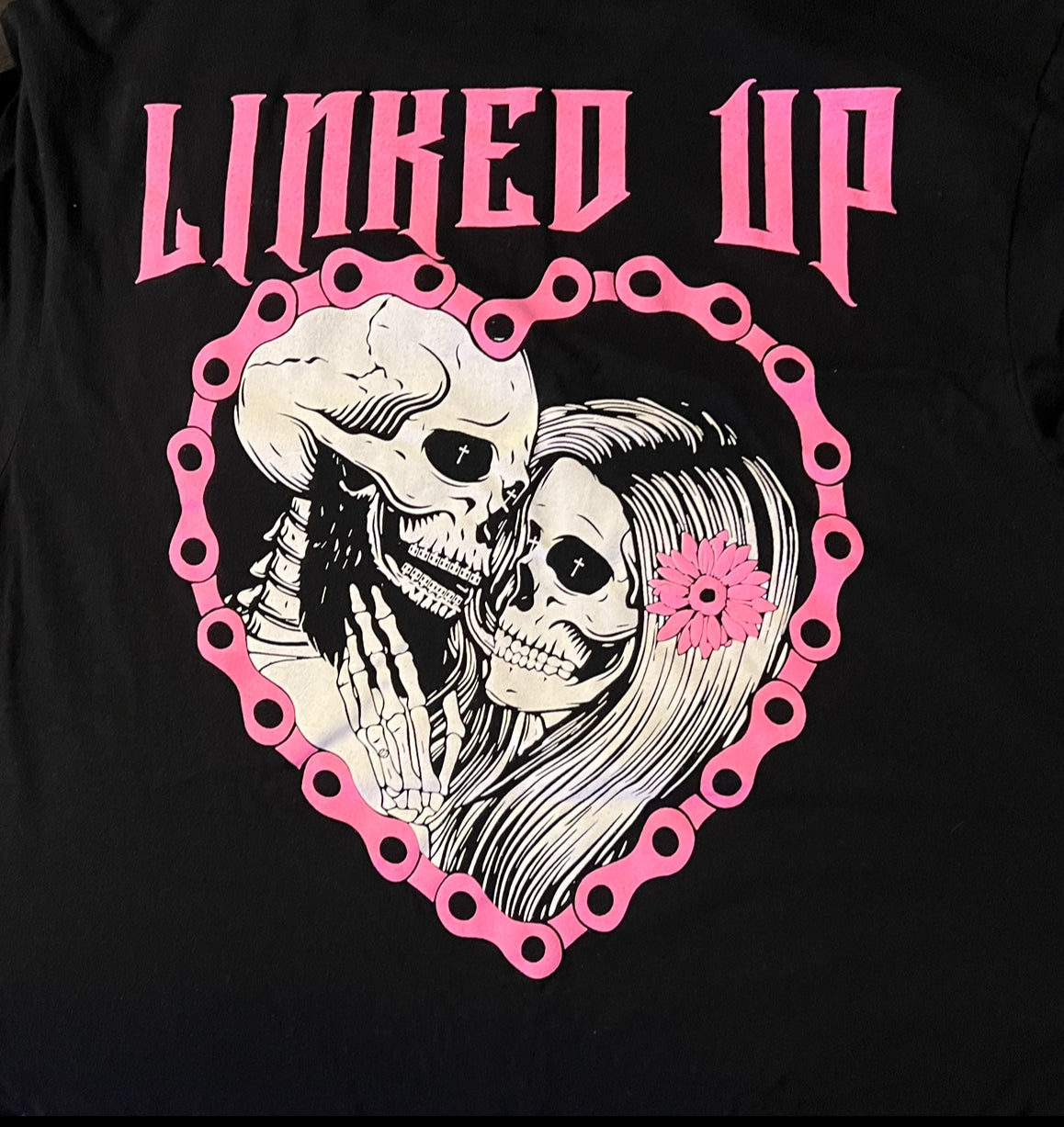 Pink heart chain t-shirt